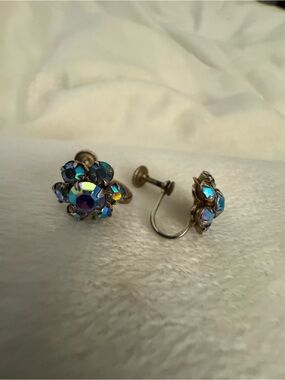 Vintage-Inspired Blue Aurora Crystal Flower Clip-On Earrings
